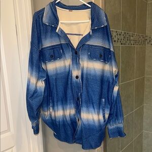 Free People Blue and White Gradient Button-Up Sharket Size XL